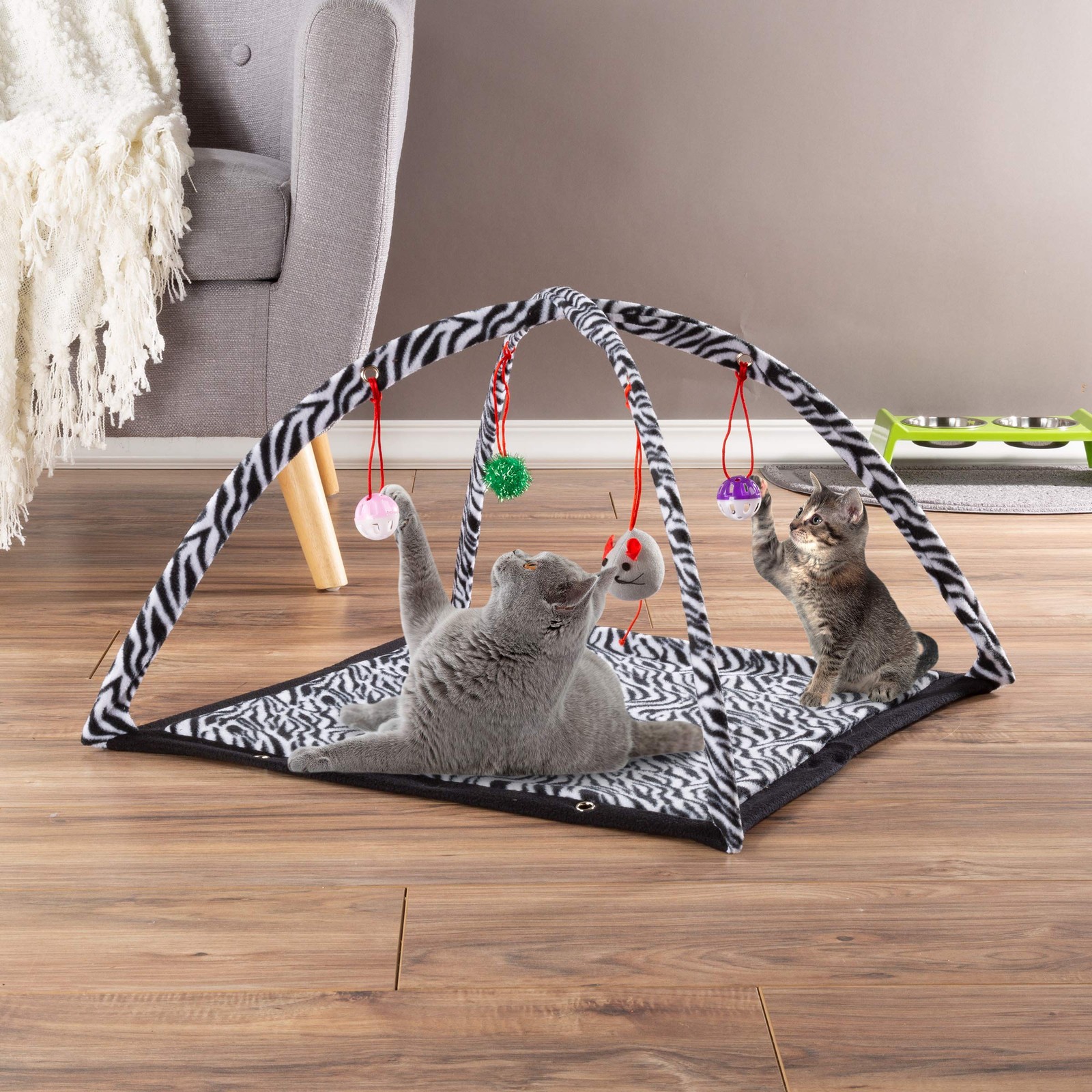 PETMAKER Cat Activity Center- Interactive Play Area Station for Cats, Kittens wi