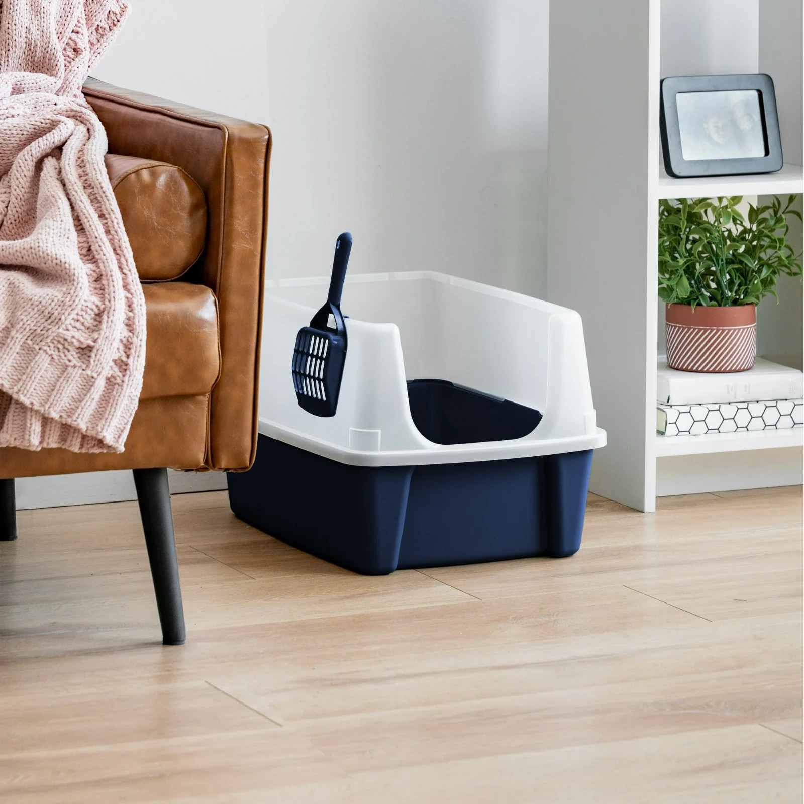 High Sided Open Top Cat Litter Box with Scoop, Navy